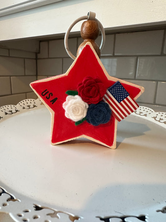 Small patriotic star